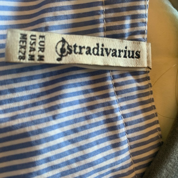 Cute Ruffled shirt - Picture 3 of 6